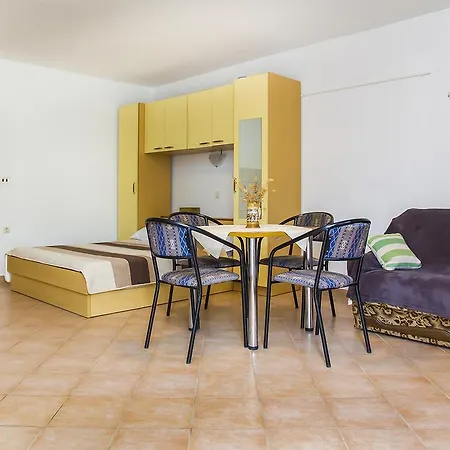 Zovko דירה Drače